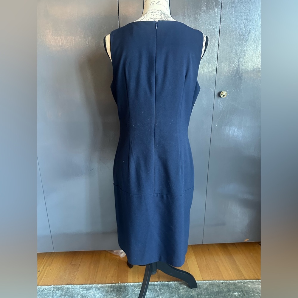EUC. Size 8. Ava & Aiden Colorblock Sheath Dress. Blue, White, Navy - Picture 6 of 9